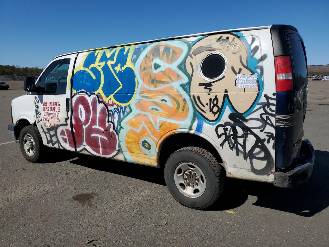 2005 Chevrolet Express - Image 2