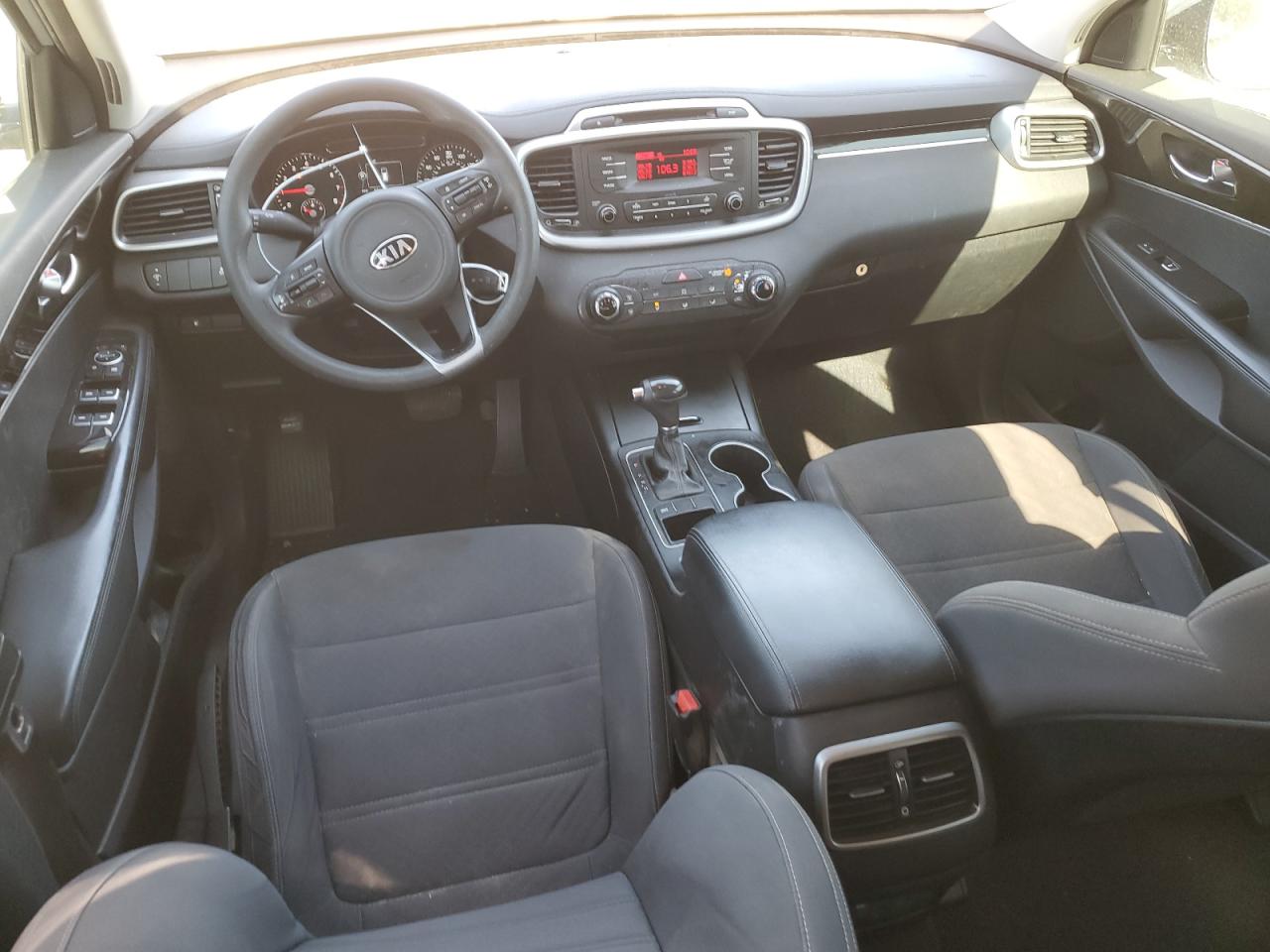 2016 Kia Sorento - Image 8