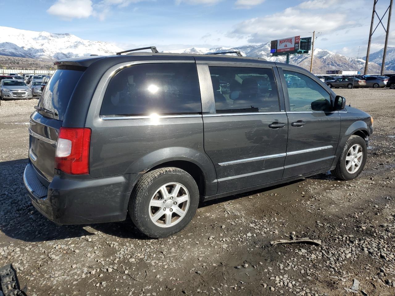 2012 Chrysler Town & Country - Image 3