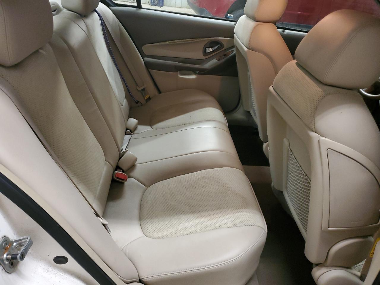 2005 Chevrolet Malibu - Image 10