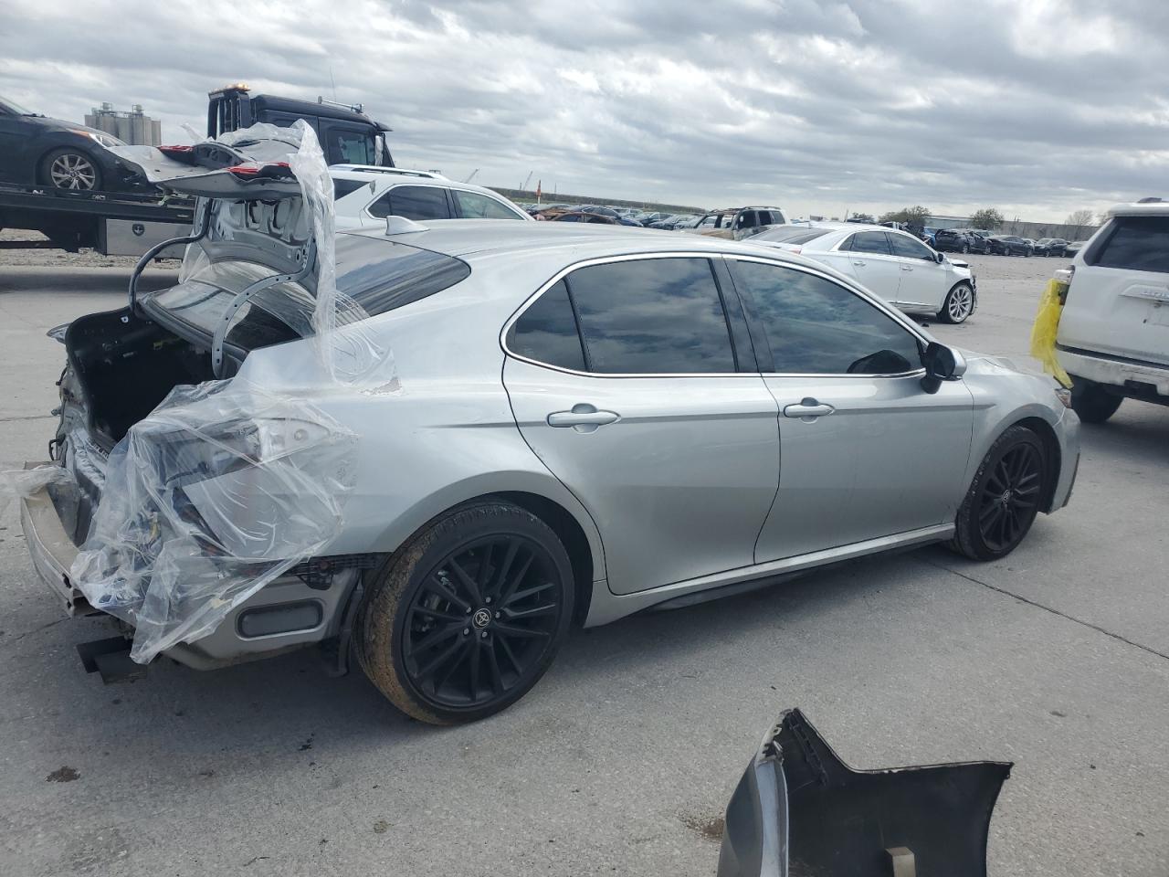 2021 Toyota Camry - Image 3