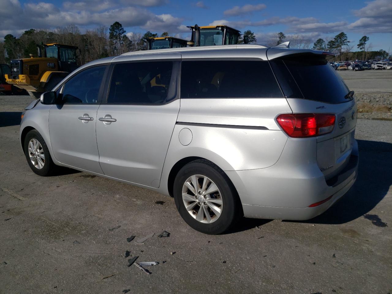 2015 Kia Sedona - Image 2