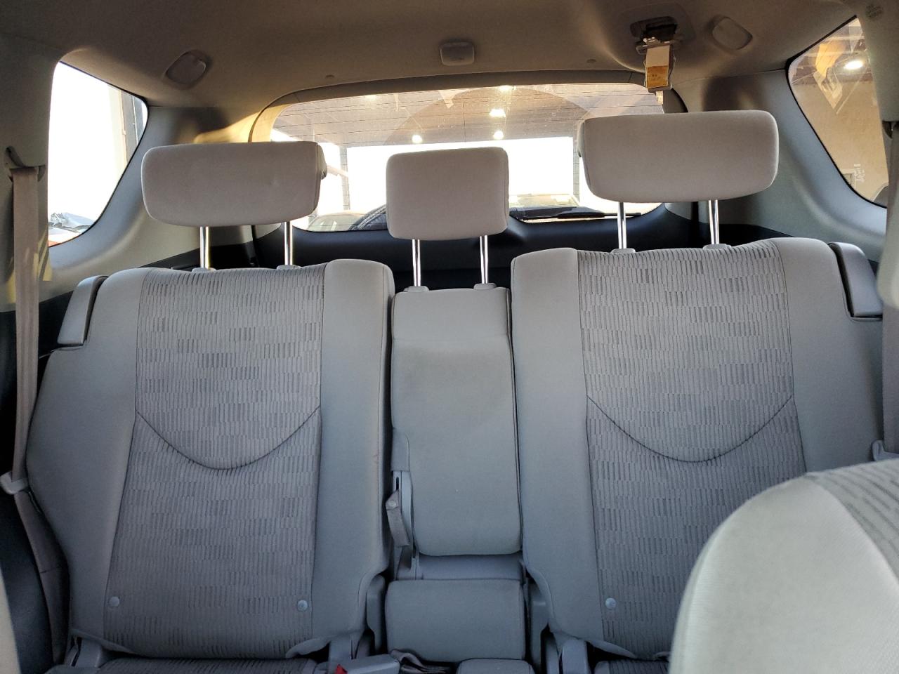 2009 Toyota RAV 4 - Image 10