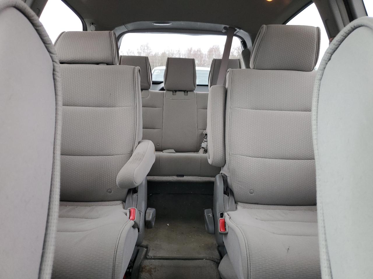 2007 Nissan Quest - Image 10