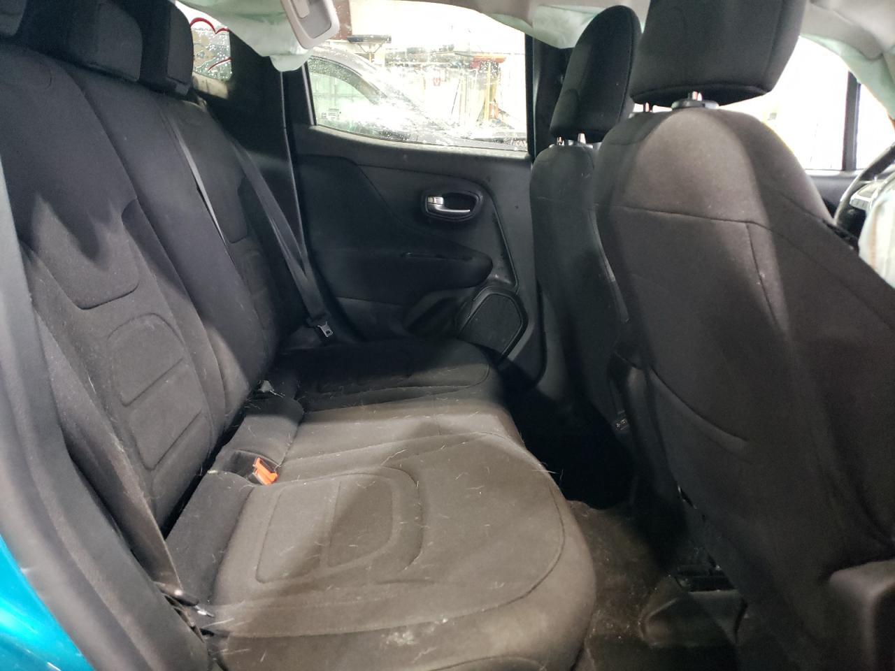 2019 Jeep Renegade - Image 12
