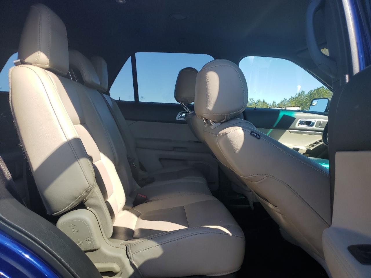 2013 Ford Explorer - Image 10