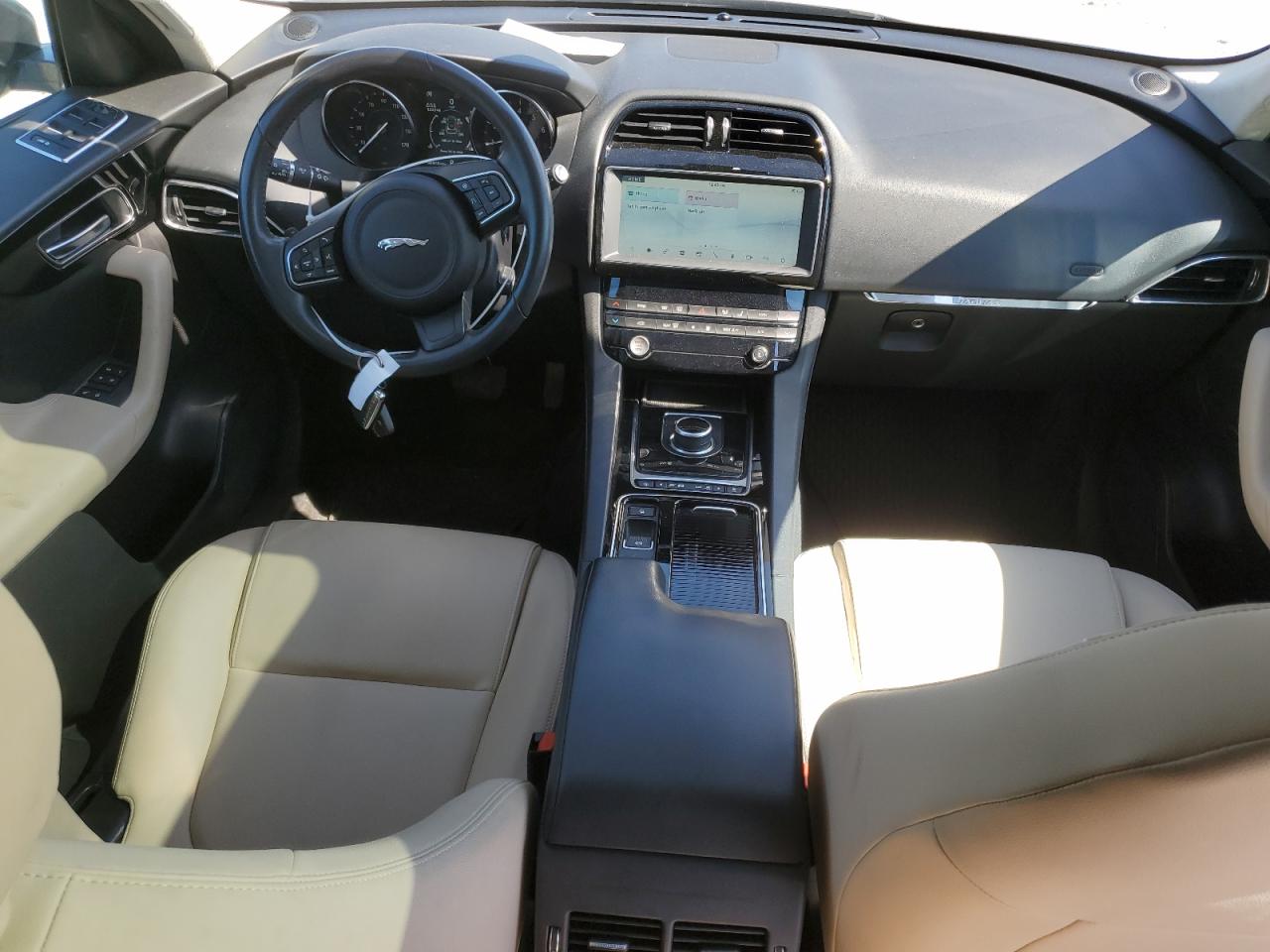 2020 Jaguar F-Pace - Image 8