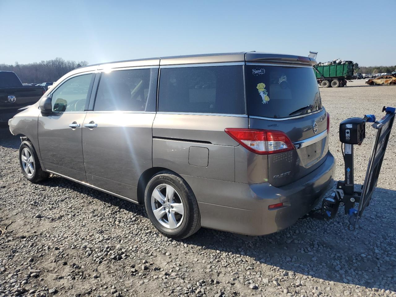 2015 Nissan Quest - Image 2