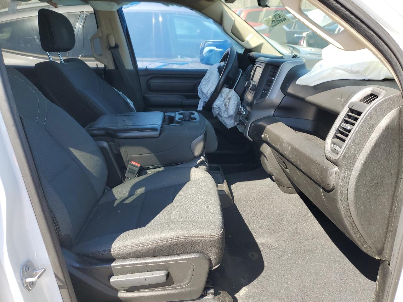 2019 RAM 1500 - Image 7