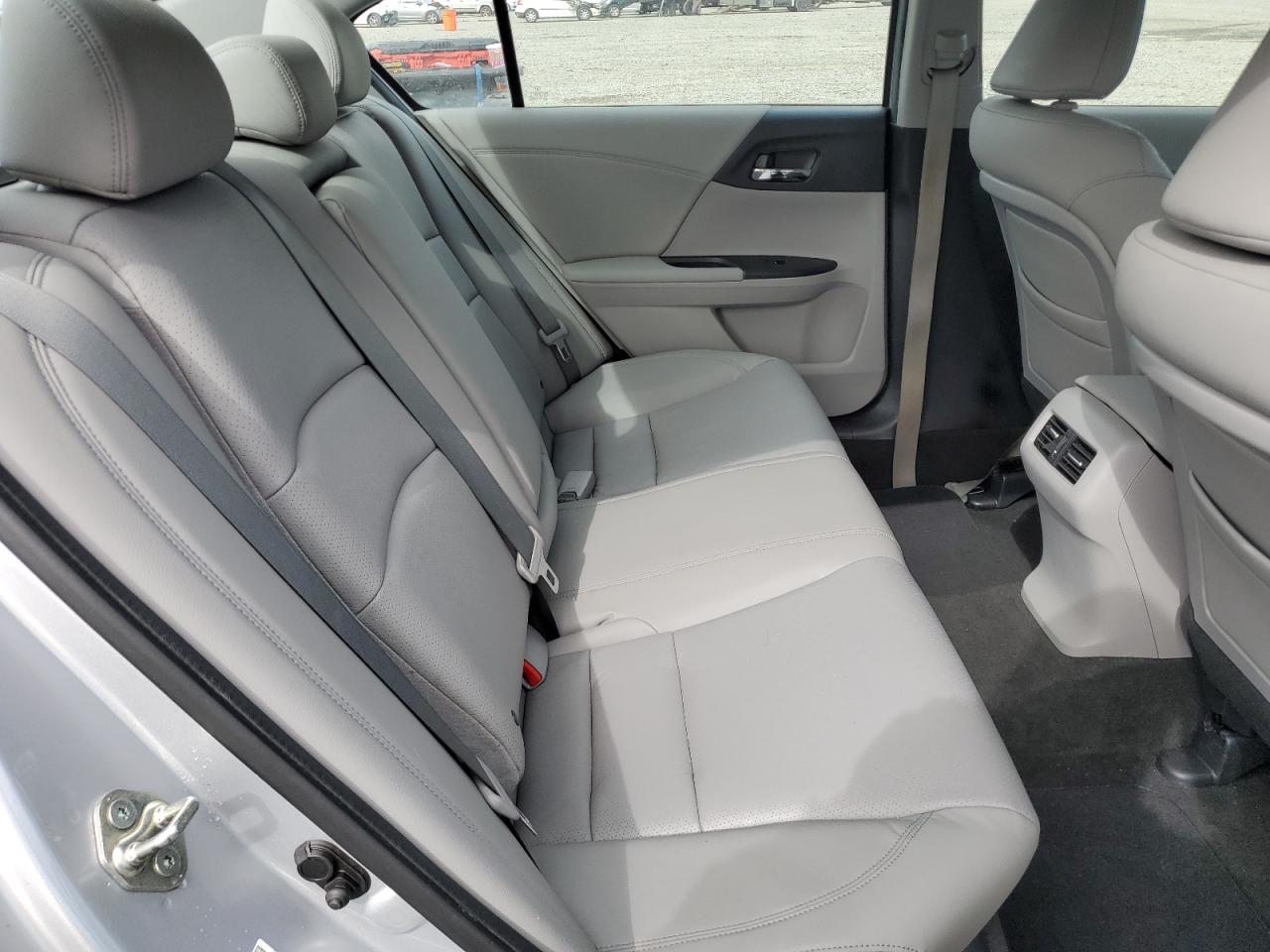 2013 Honda Accord - Image 10