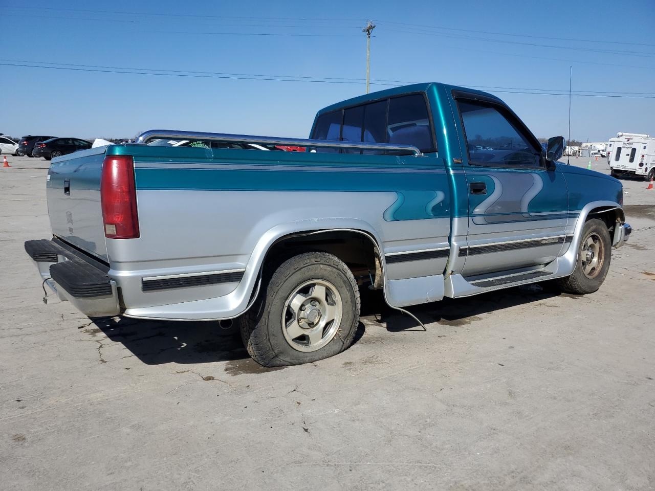 1993 Chevrolet GMT-400 - Image 3