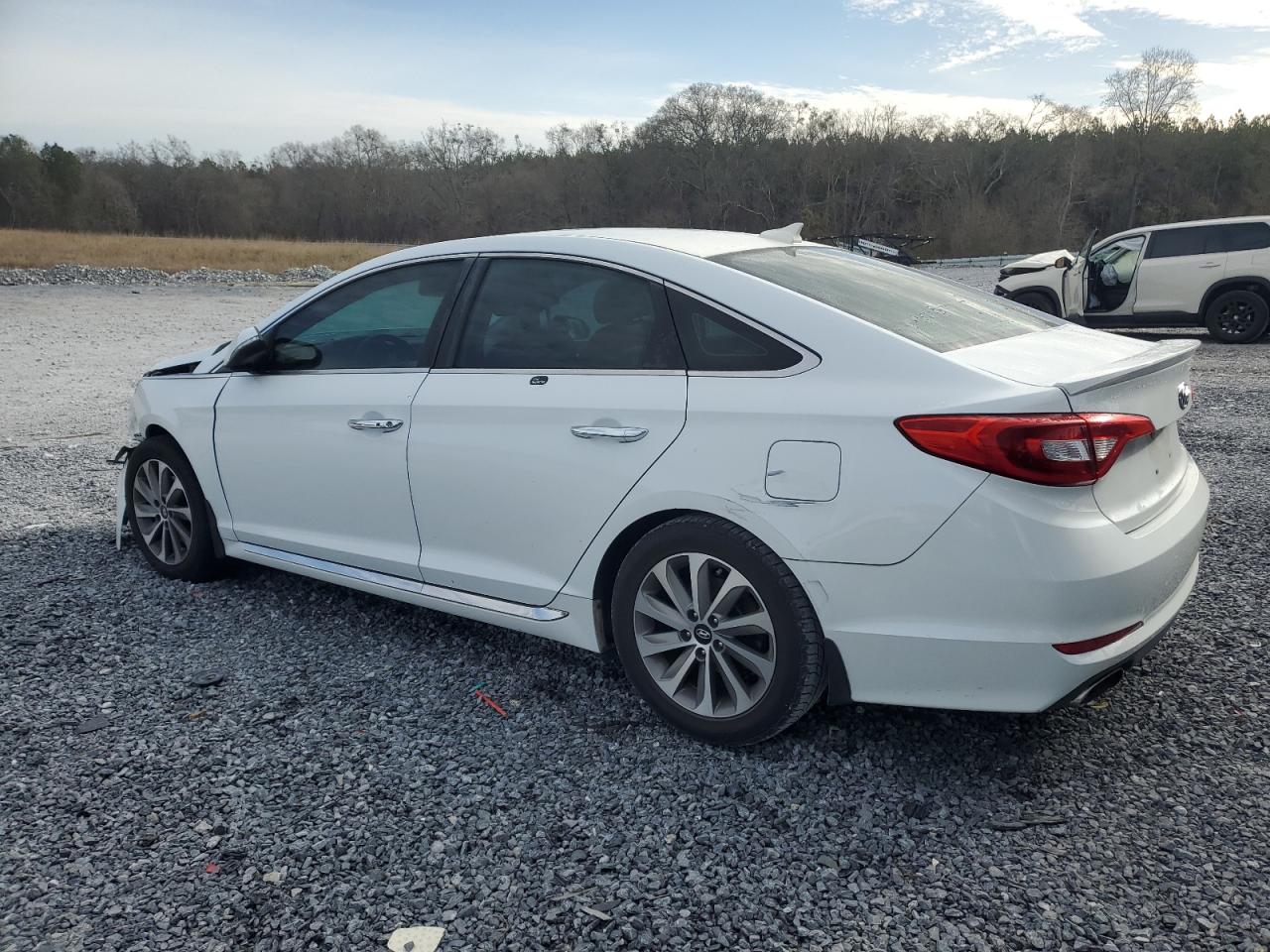2015 Hyundai Sonata - Image 2
