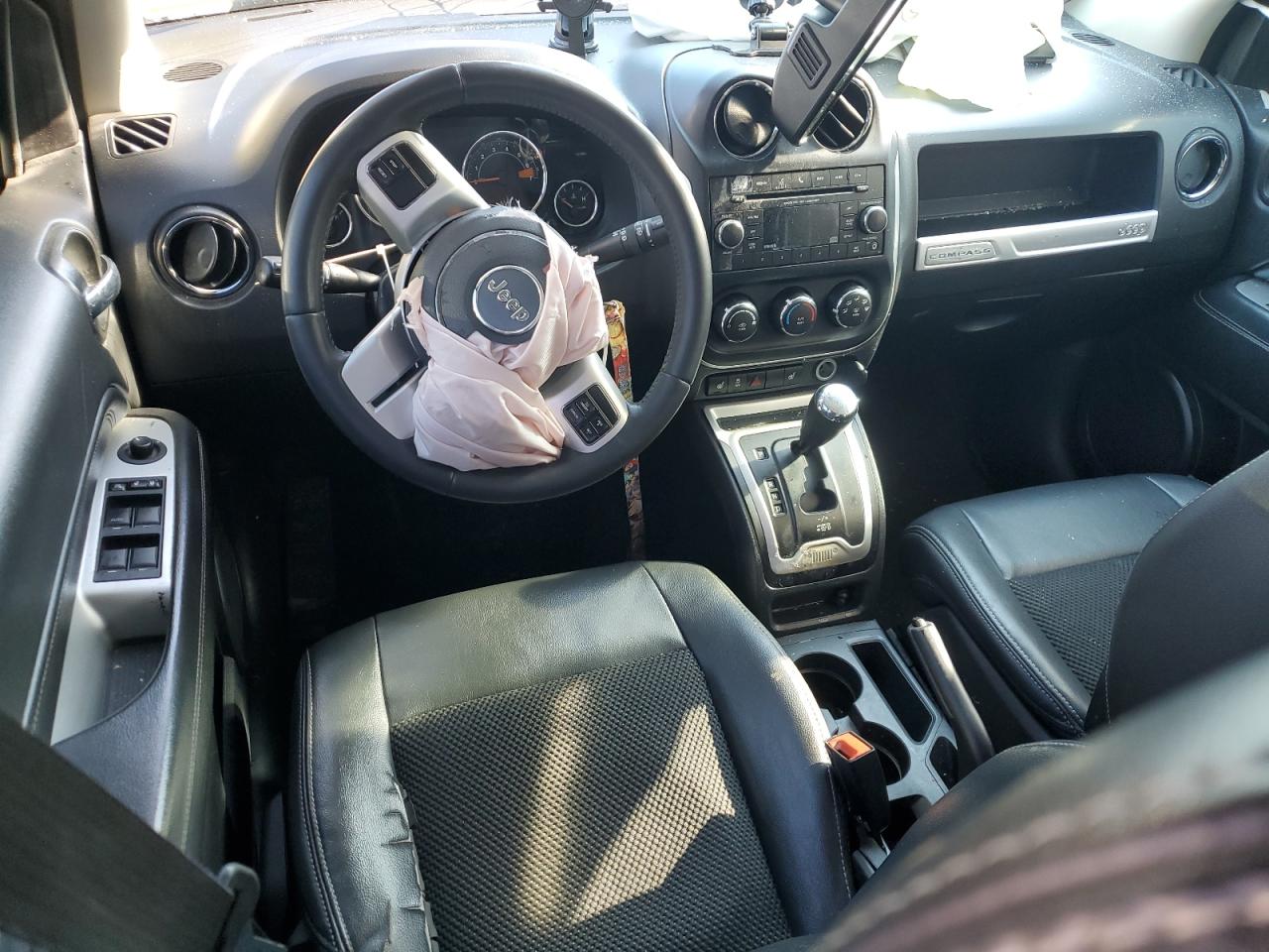 2015 Jeep Compass - Image 8