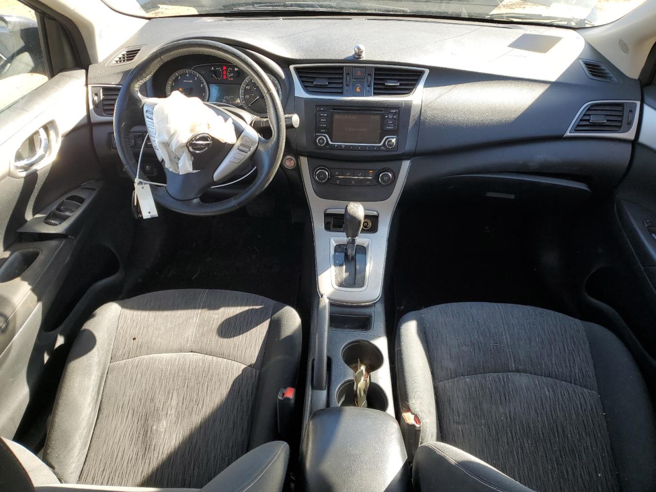 2015 Nissan Sentra - Image 8