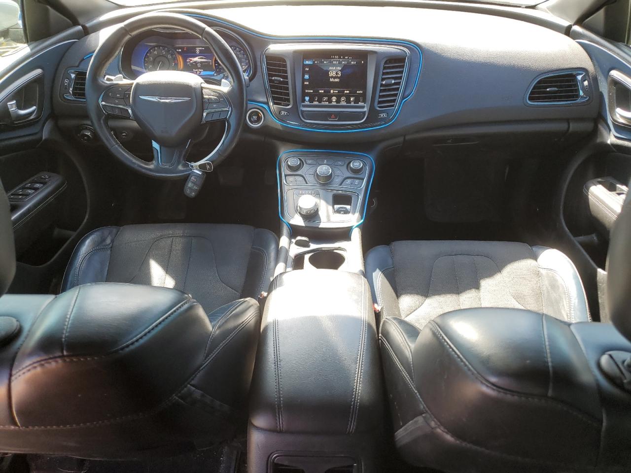 2015 Chrysler 200 - Image 8
