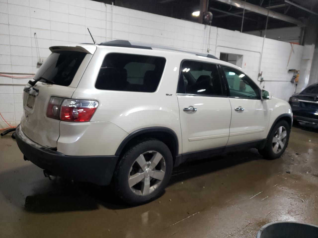 2012 GMC Acadia - Image 3