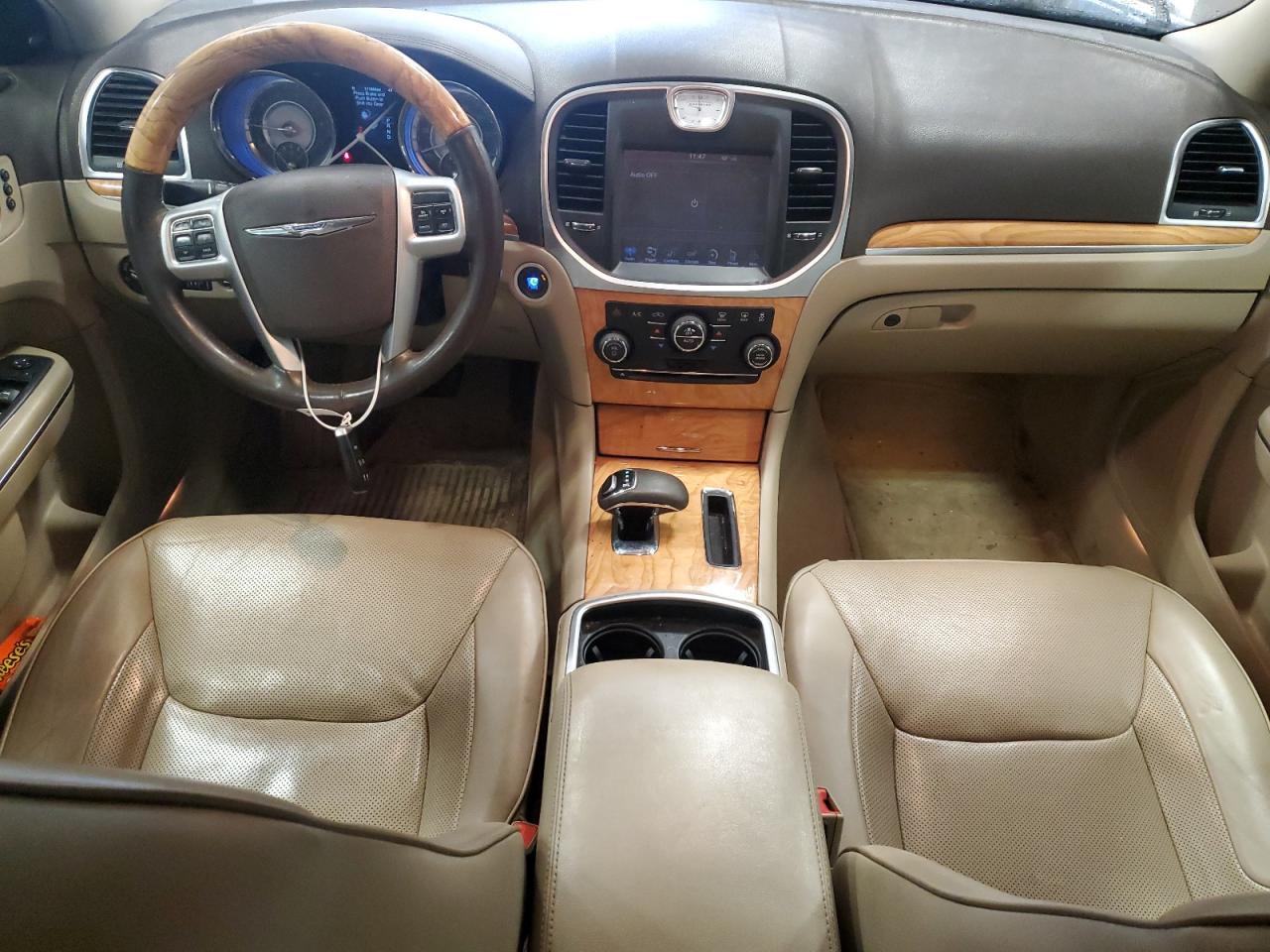 2013 Chrysler 300 - Image 8