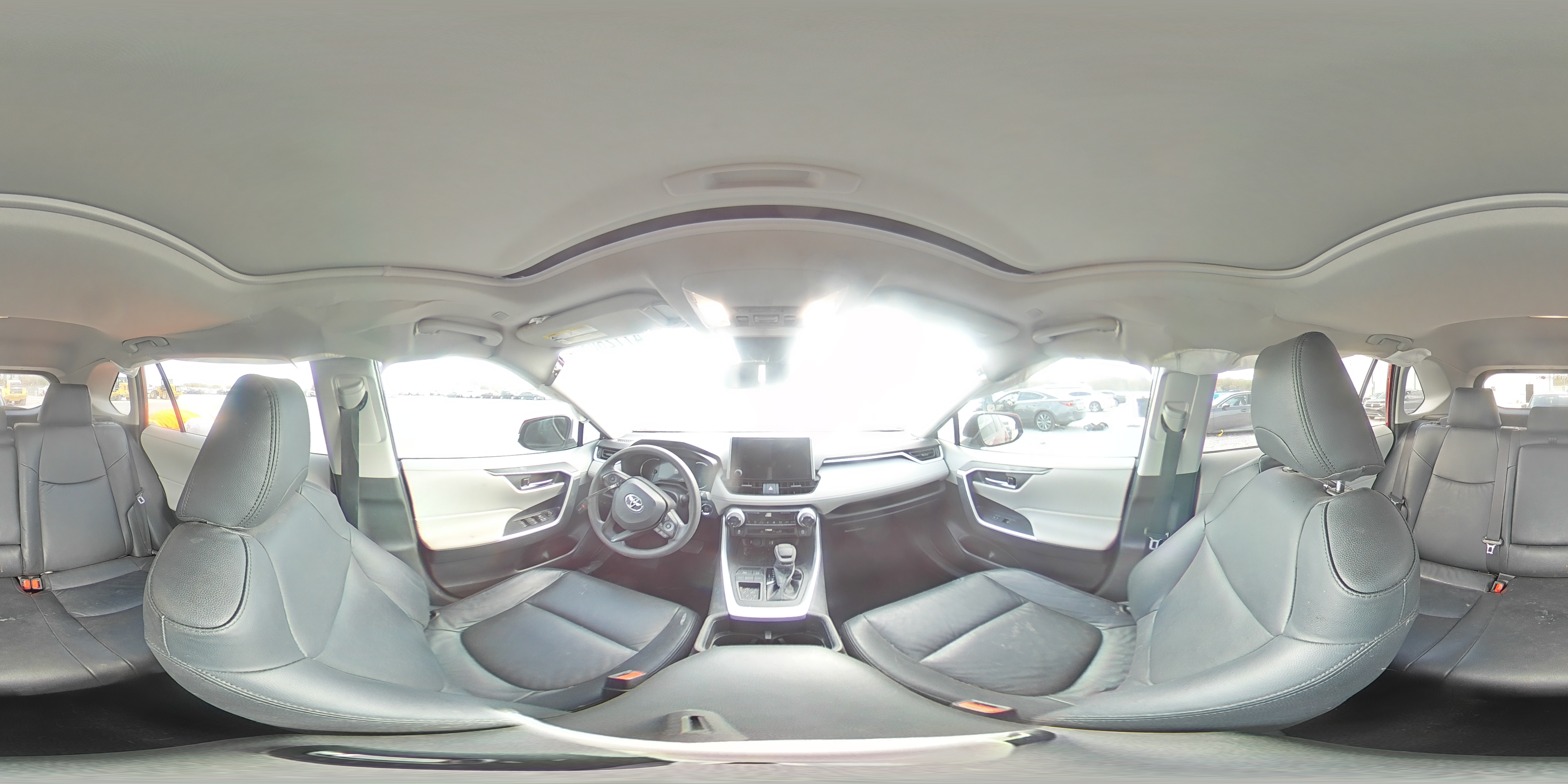 2023 Toyota RAV 4 - Image 13