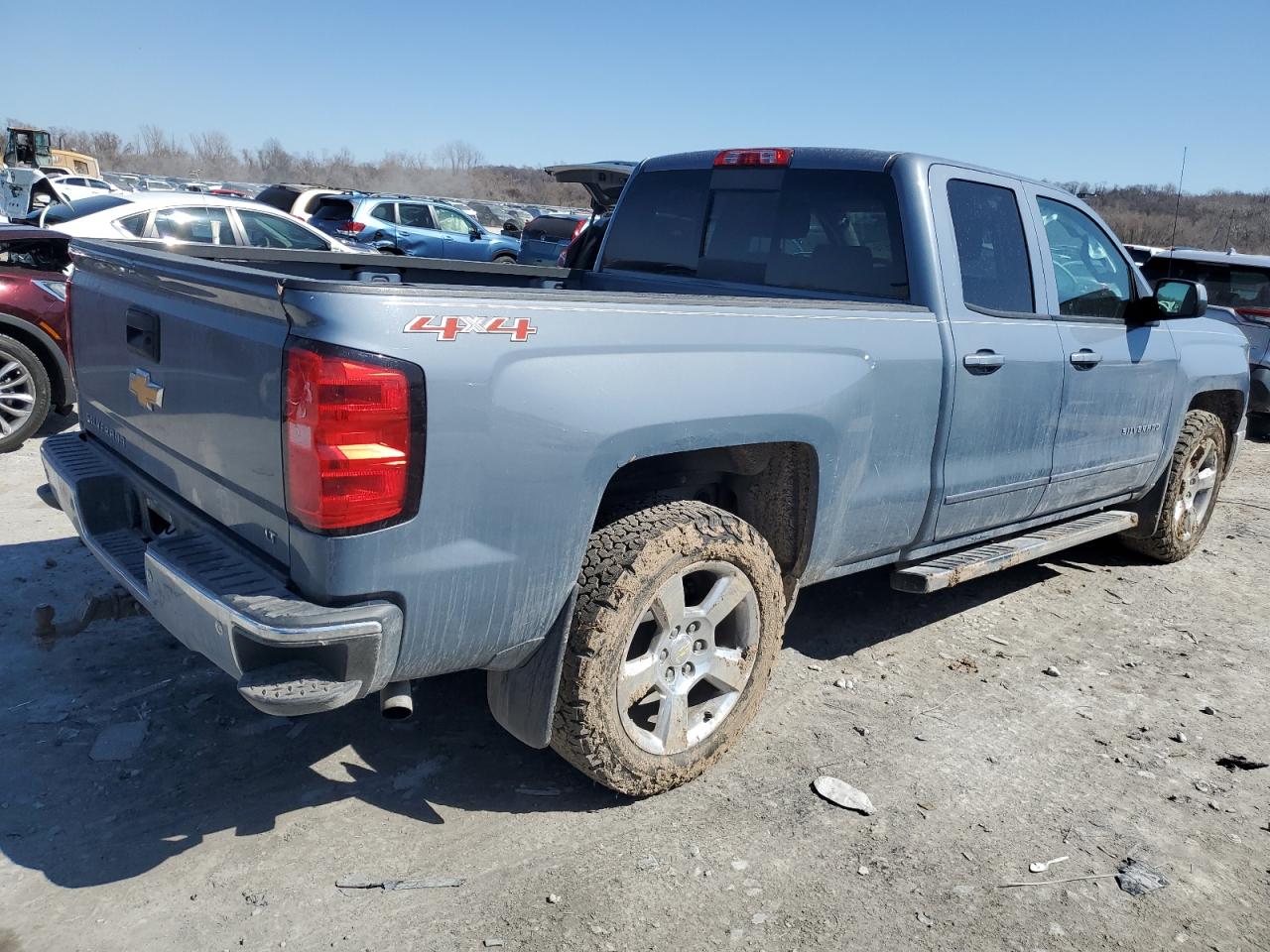 2015 Chevrolet Silverado - Image 3