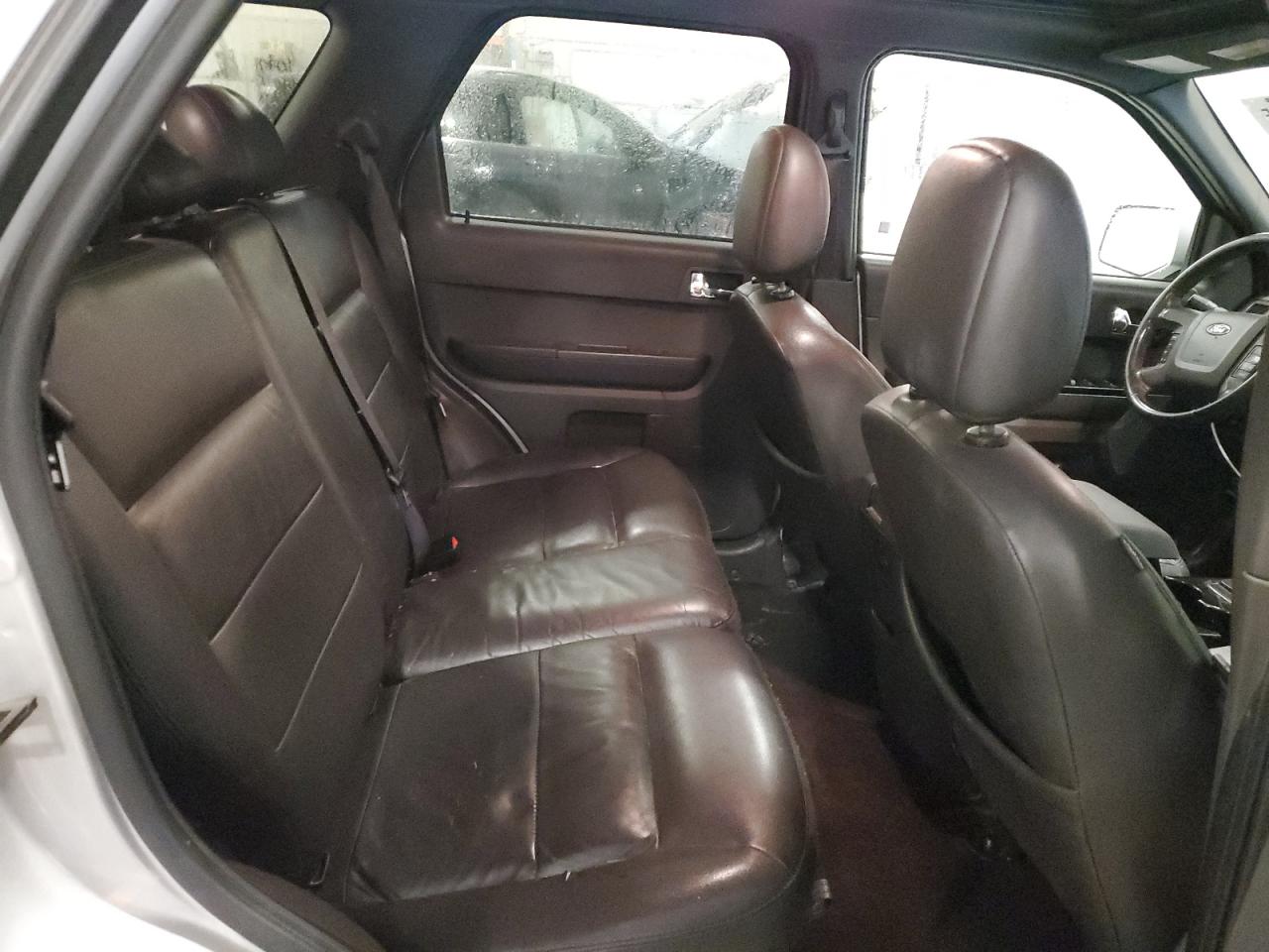 2008 Ford Escape - Image 11