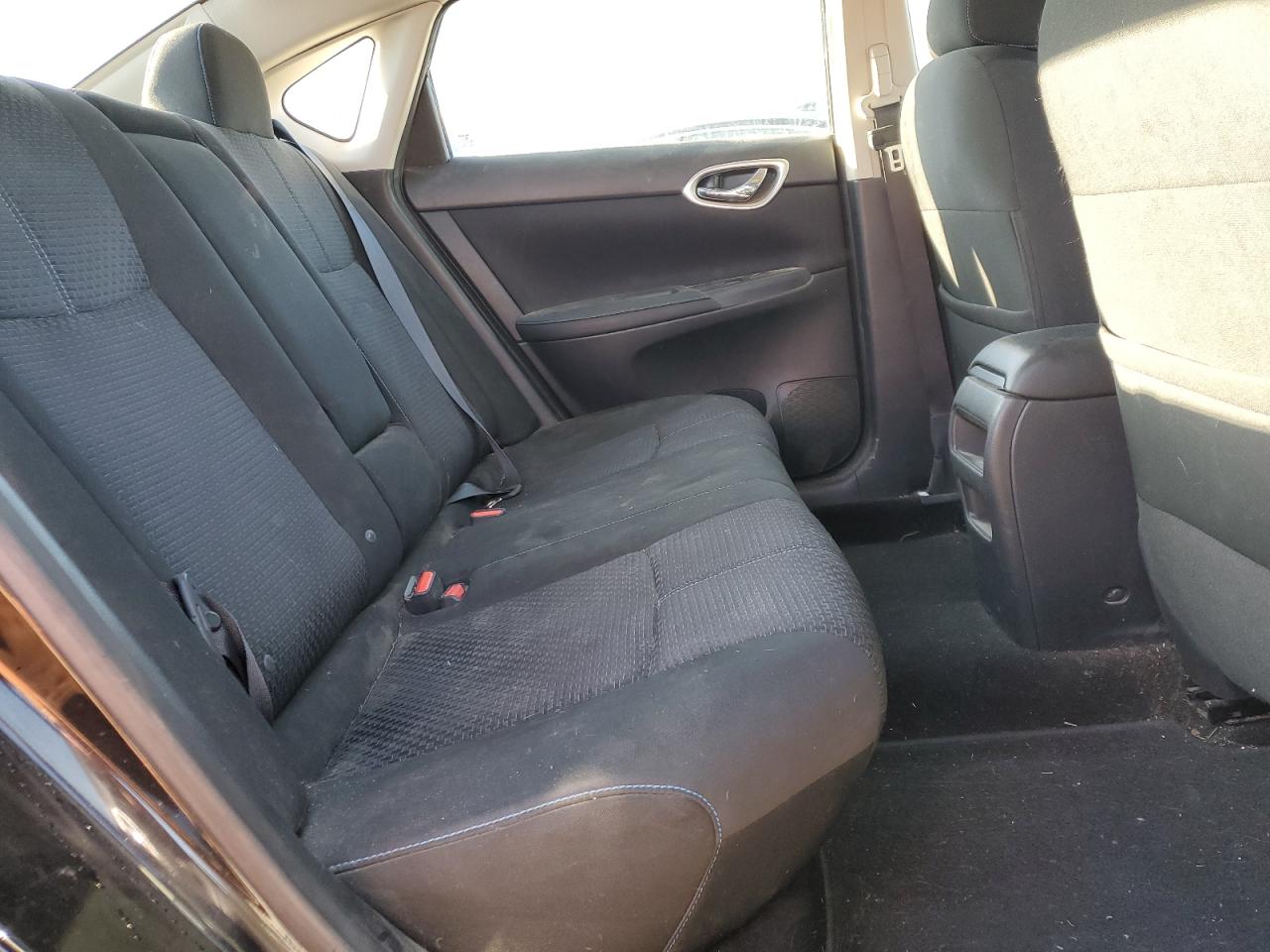 2017 Nissan Sentra - Image 10