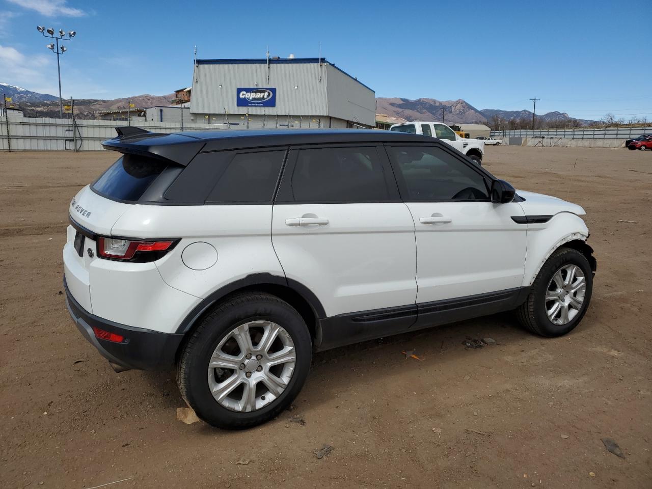 2018 Land Rover Range Rover - Image 3