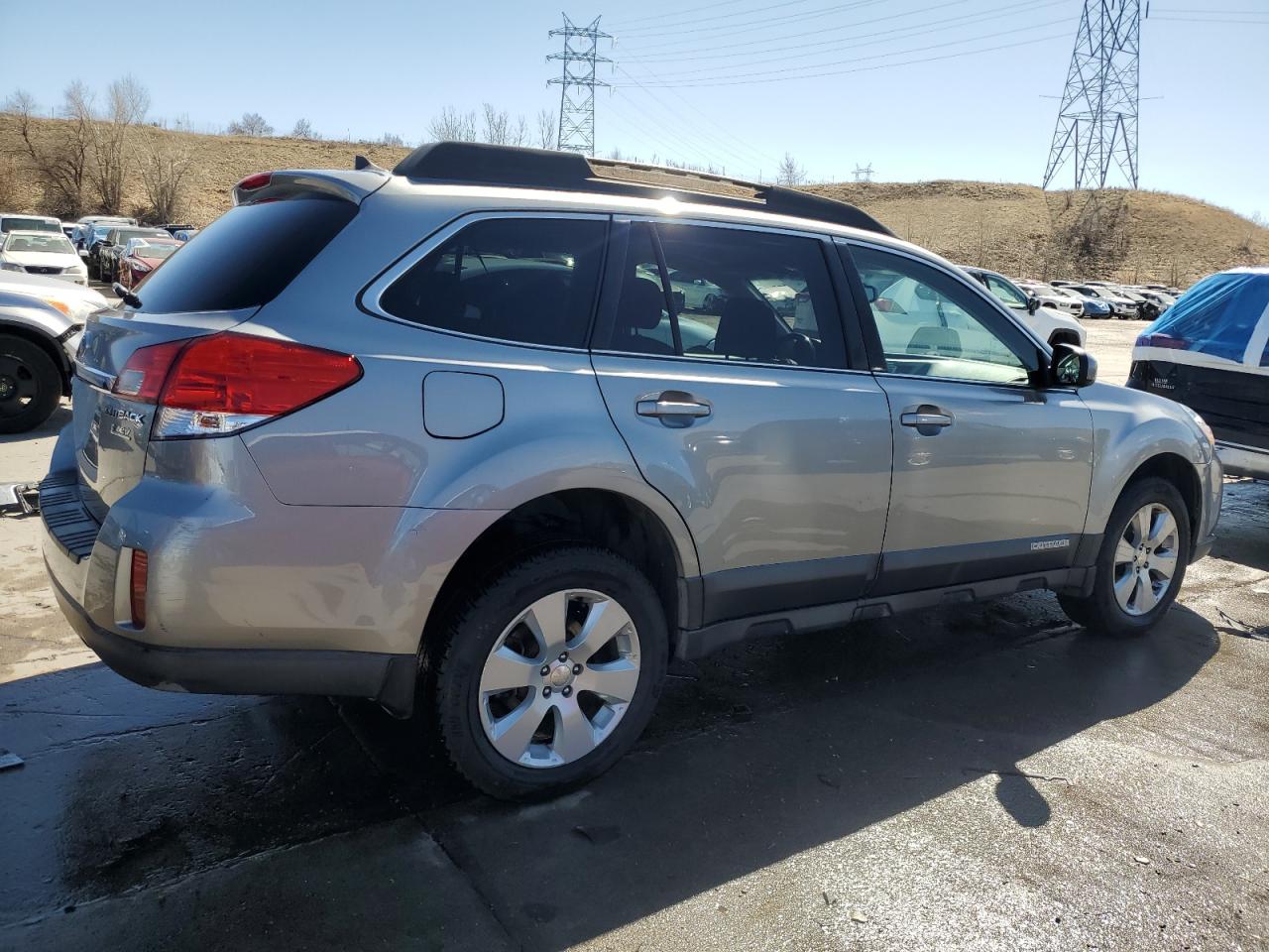 2011 Subaru Outback - Image 3