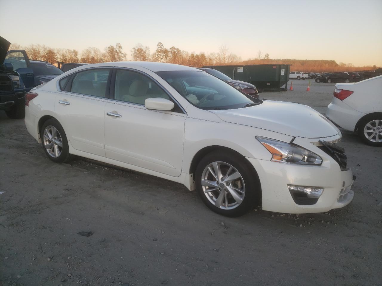 2013 Nissan Altima - Image 4