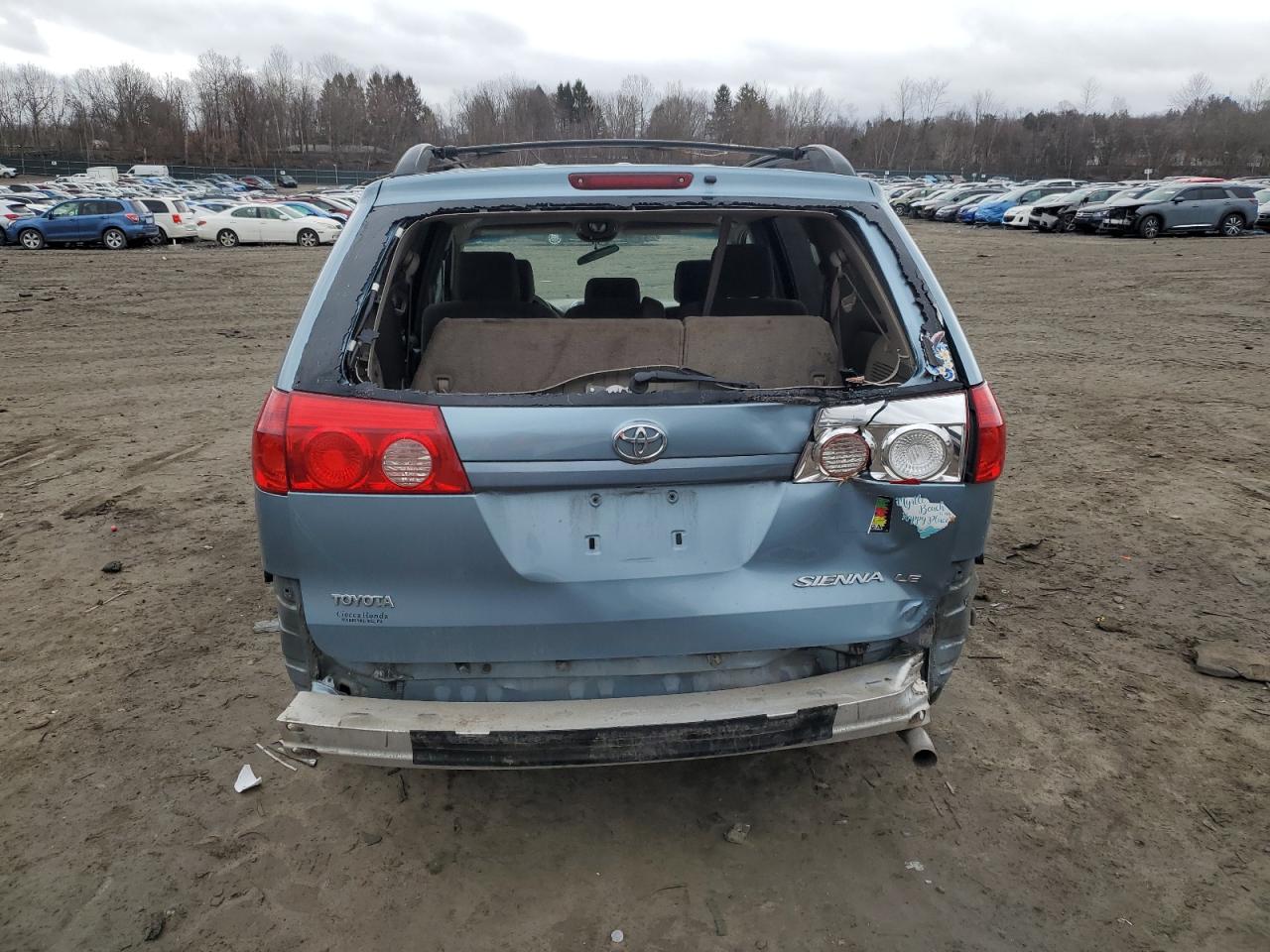2007 Toyota Sienna - Image 6