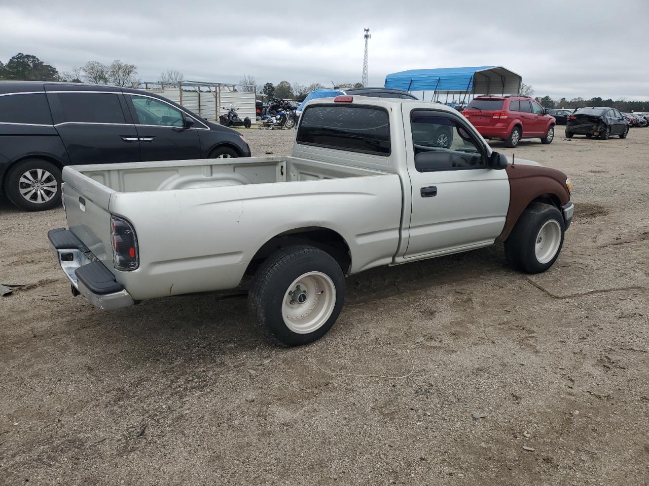 2001 Toyota Tacoma - Image 3