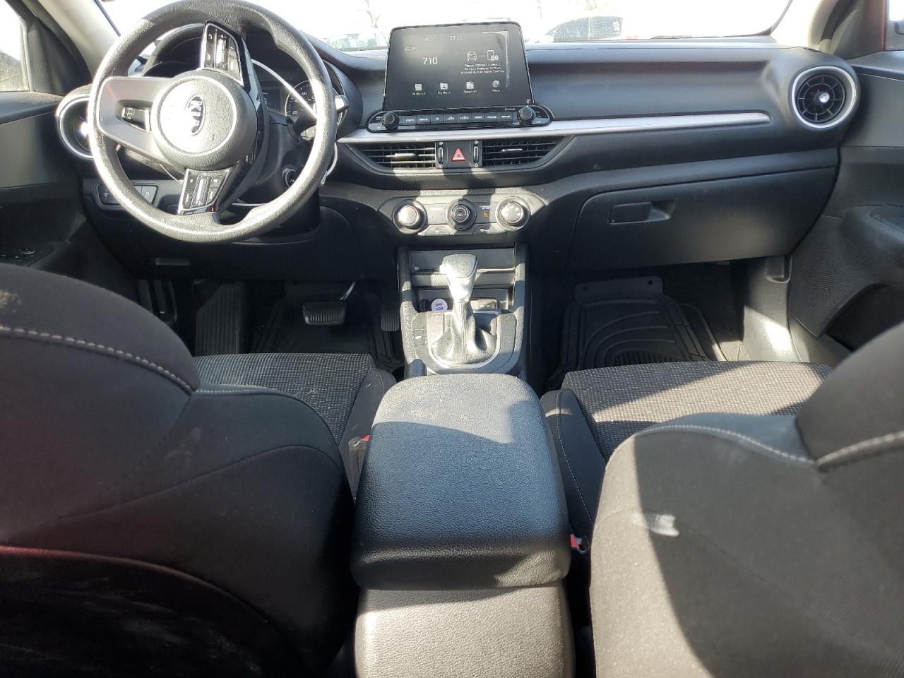 2021 Kia Forte - Image 8