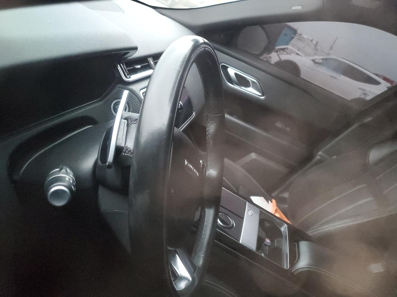 2018 Land Rover Range Rover - Image 9
