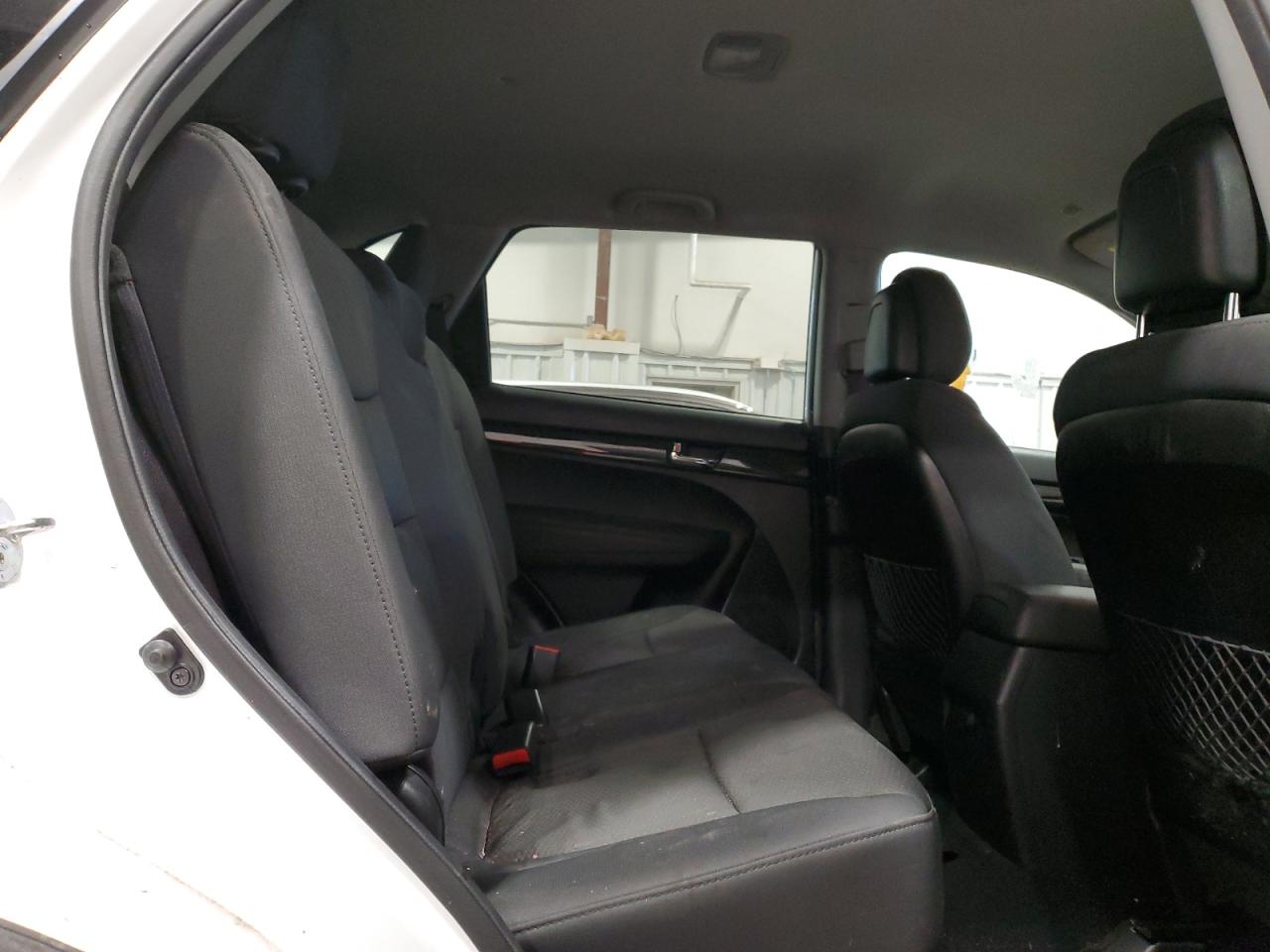 2012 Kia Sorento - Image 11