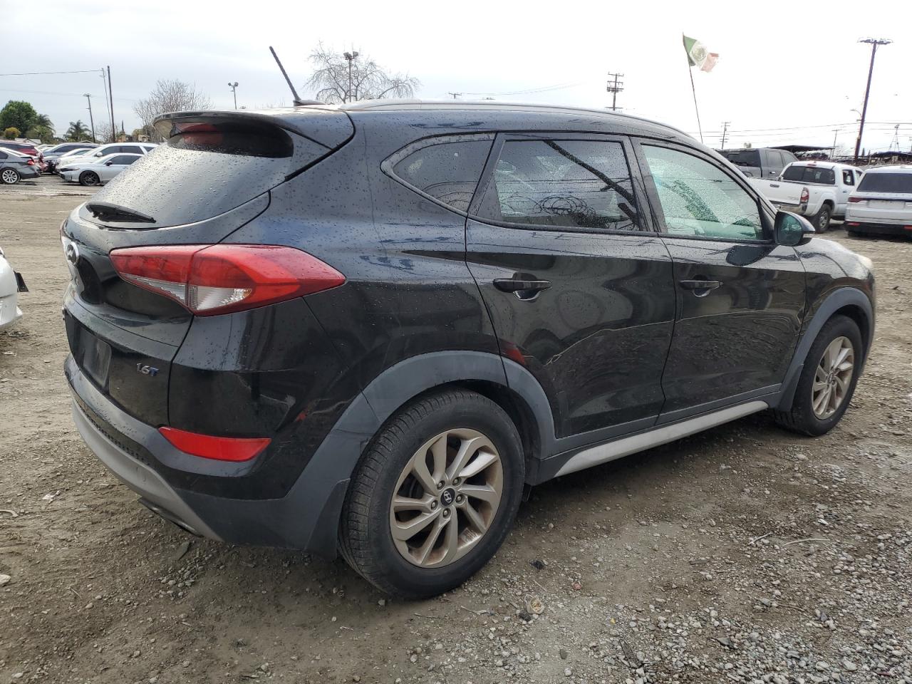 2017 Hyundai Tucson - Image 3