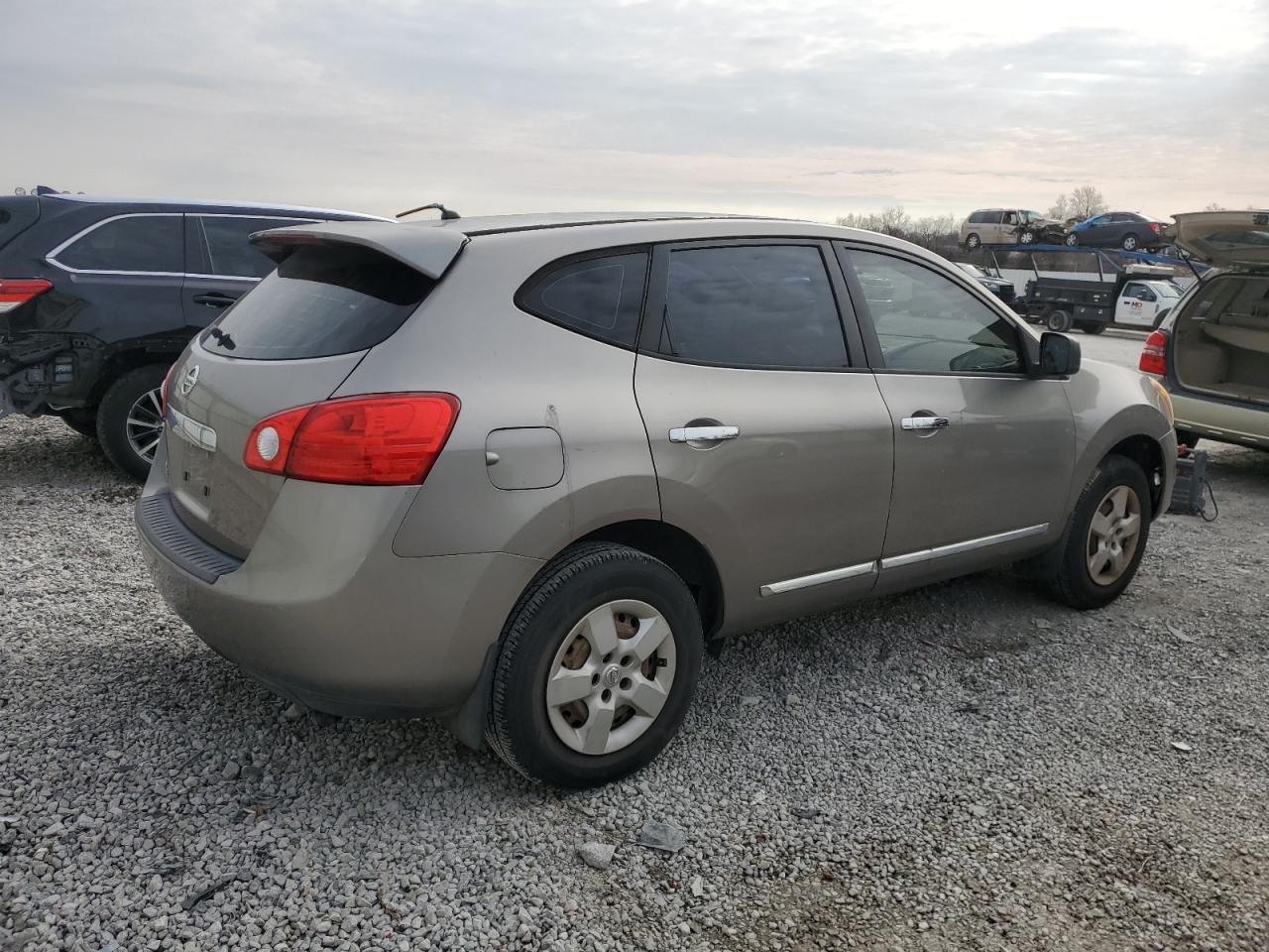 2011 Nissan Rogue - Image 3