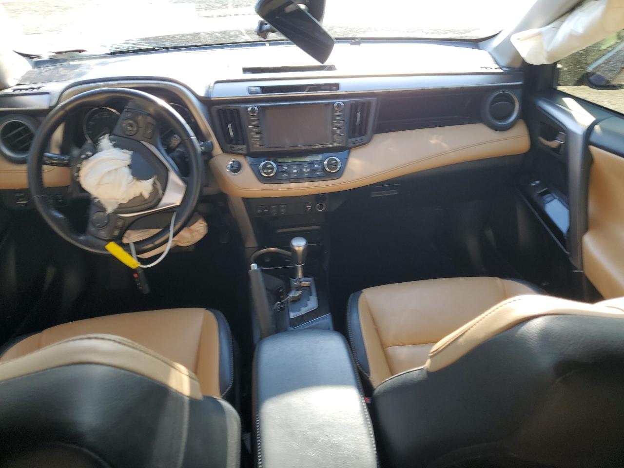 2018 Toyota RAV 4 - Image 8