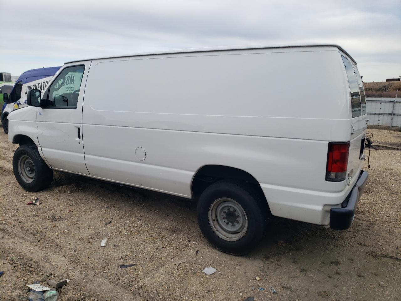 2013 Ford Econoline - Image 2