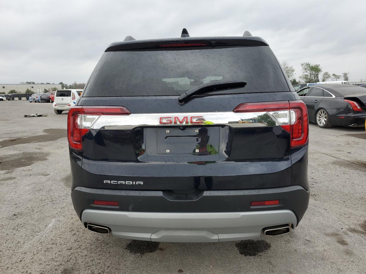 2021 GMC Acadia - Image 6