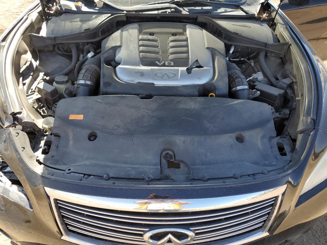 2012 Infiniti M - Image 12