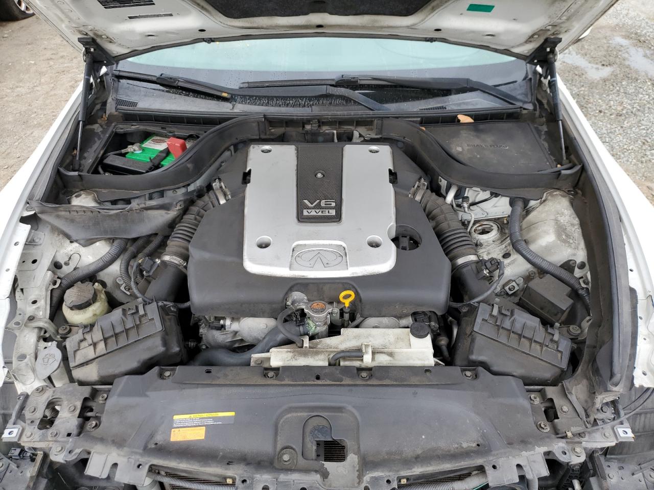 2012 Infiniti G - Image 11