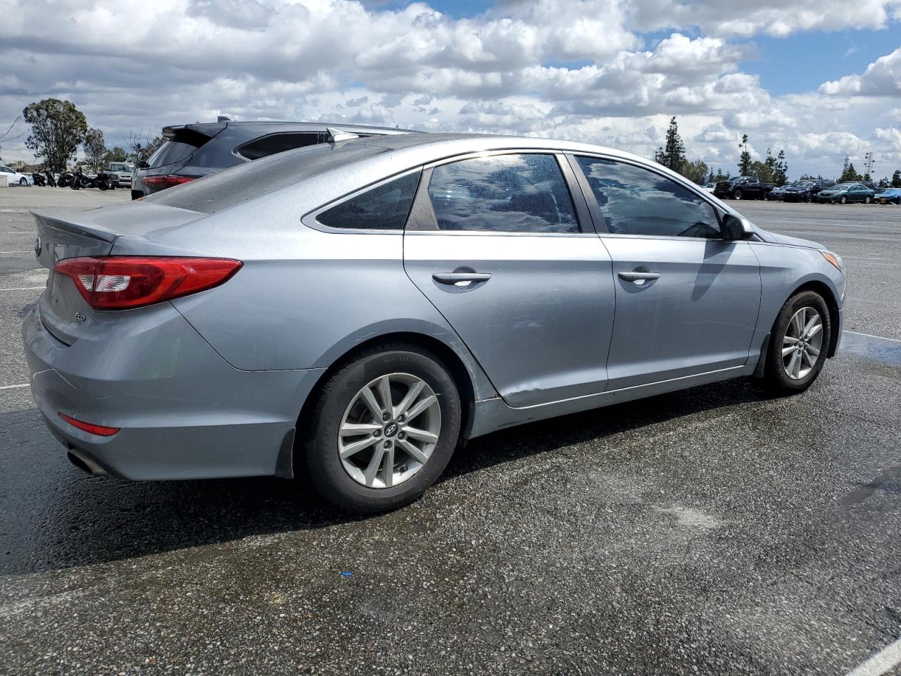 2017 Hyundai Sonata - Image 3