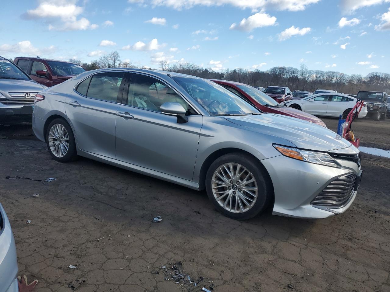 2018 Toyota Camry - Image 4