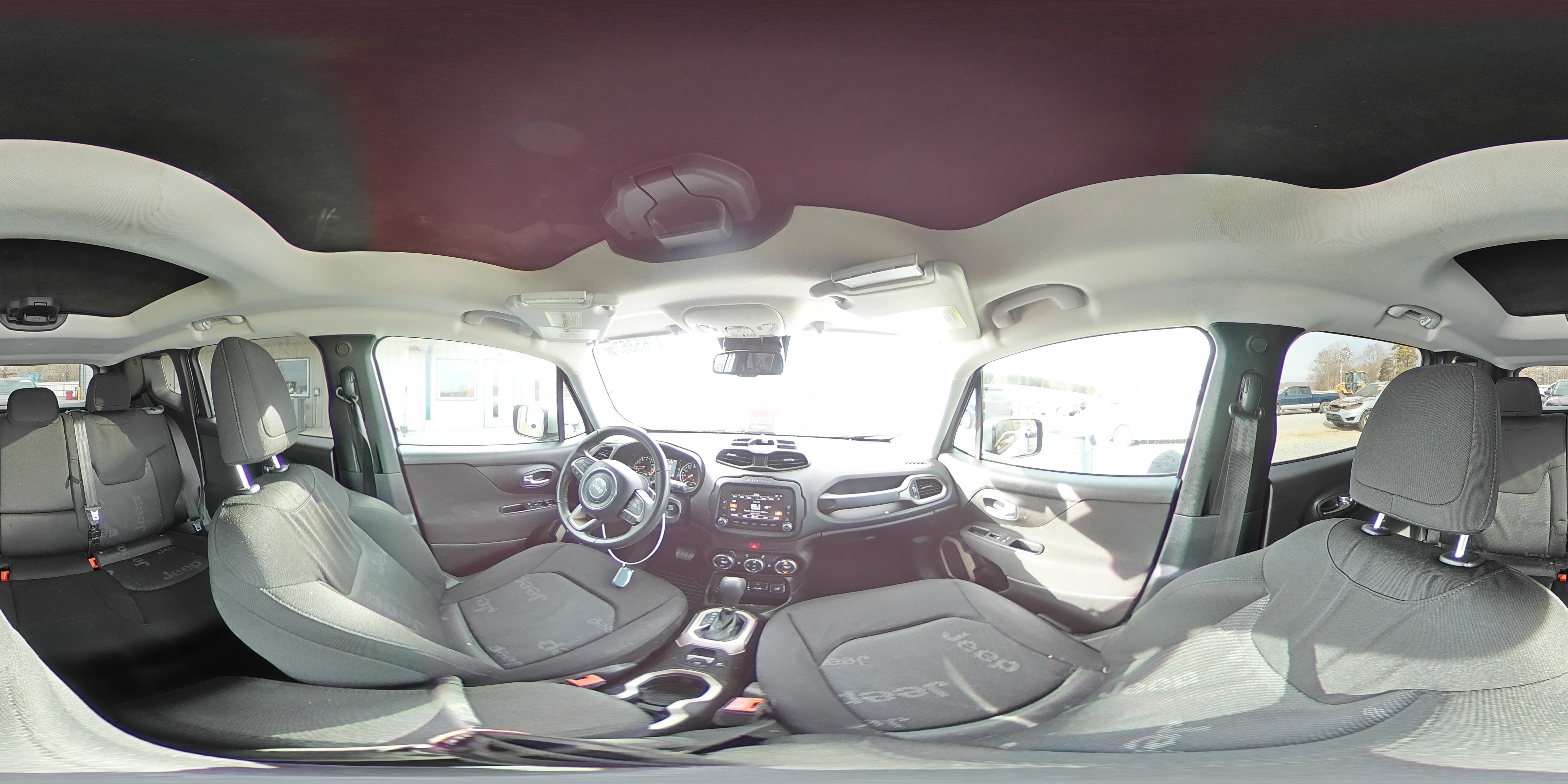 2016 Jeep Renegade - Image 13