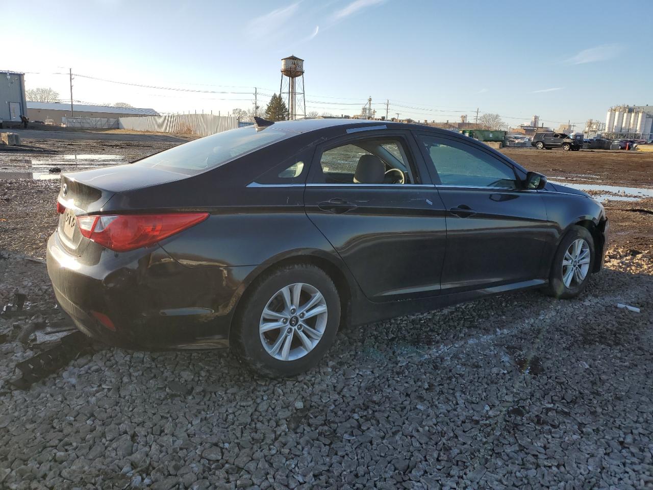 2014 Hyundai Sonata - Image 3