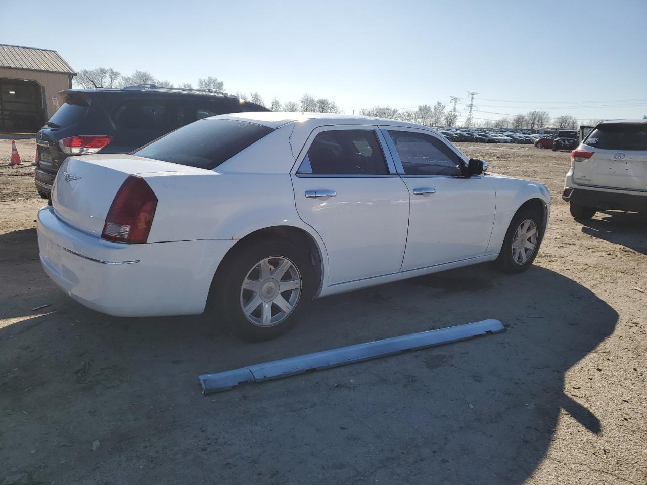 2005 Chrysler 300 - Image 3