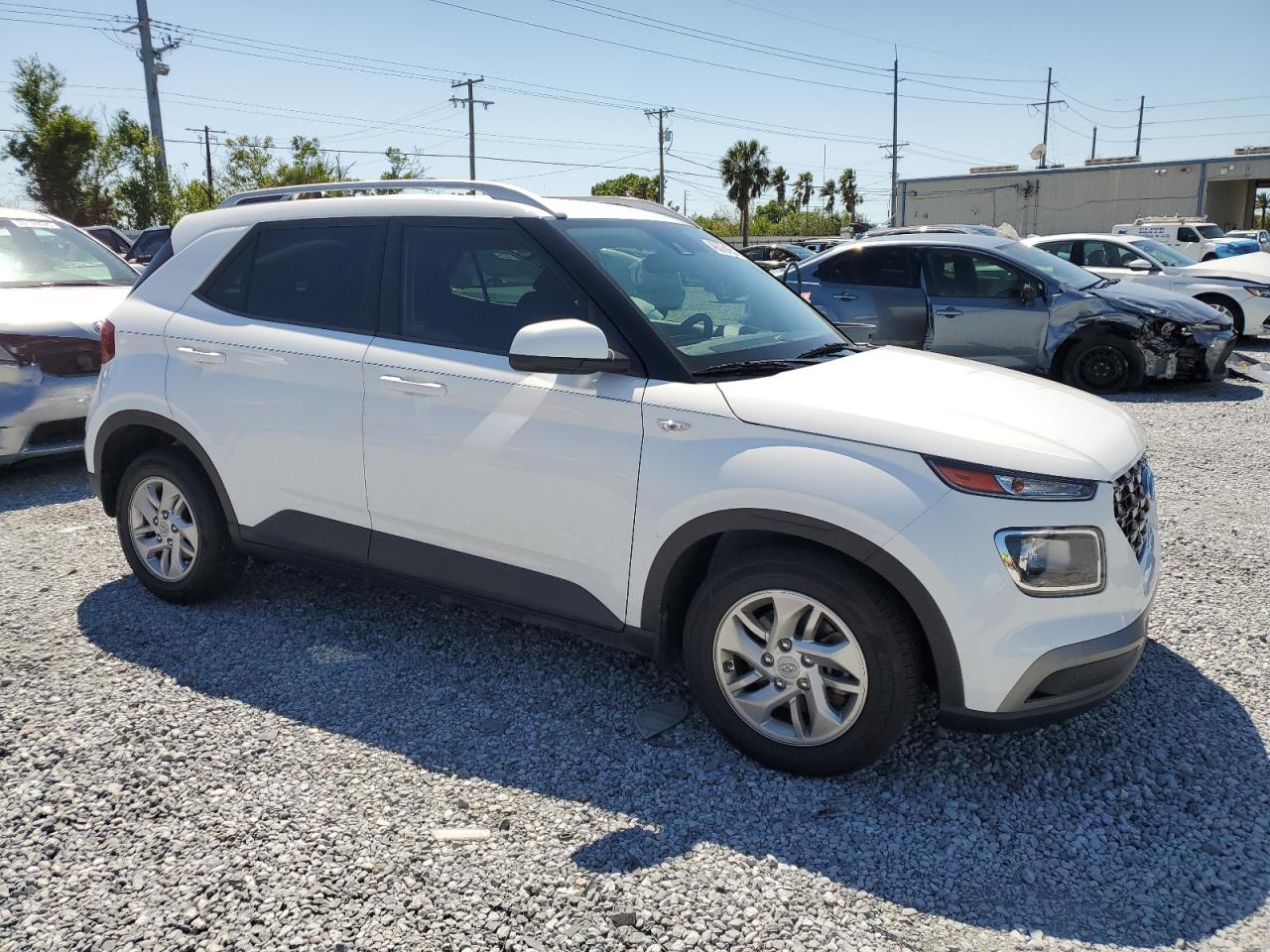 2020 Hyundai Venue - Image 4