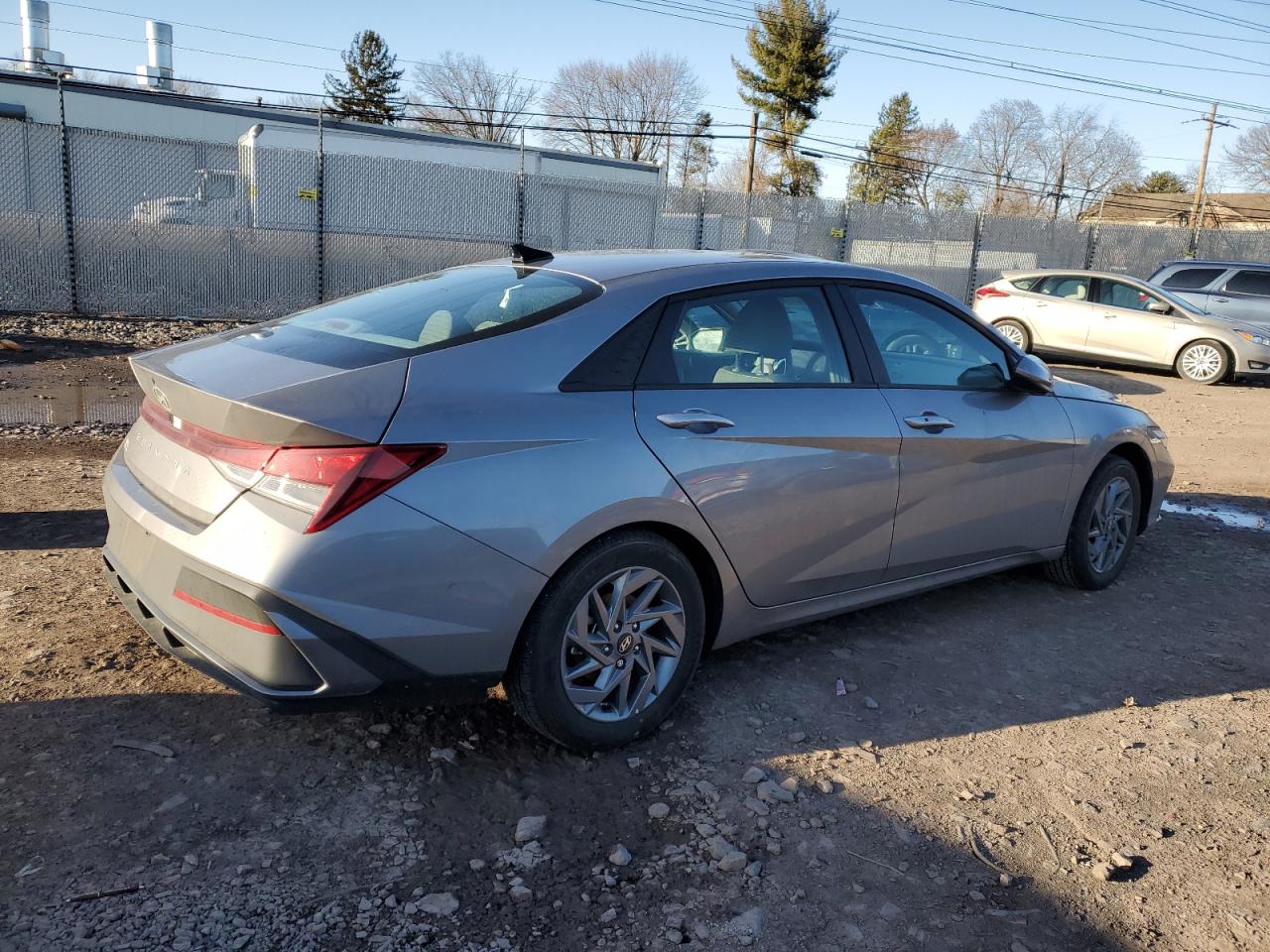 2024 Hyundai Elantra - Image 3