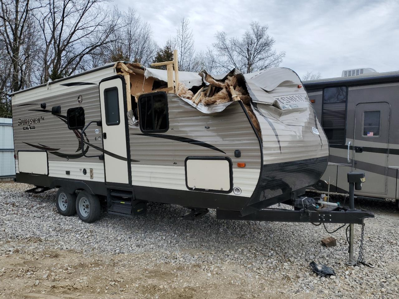 2019 Kzrv Trailer for Sale in Columbia, MO - Top/Roof