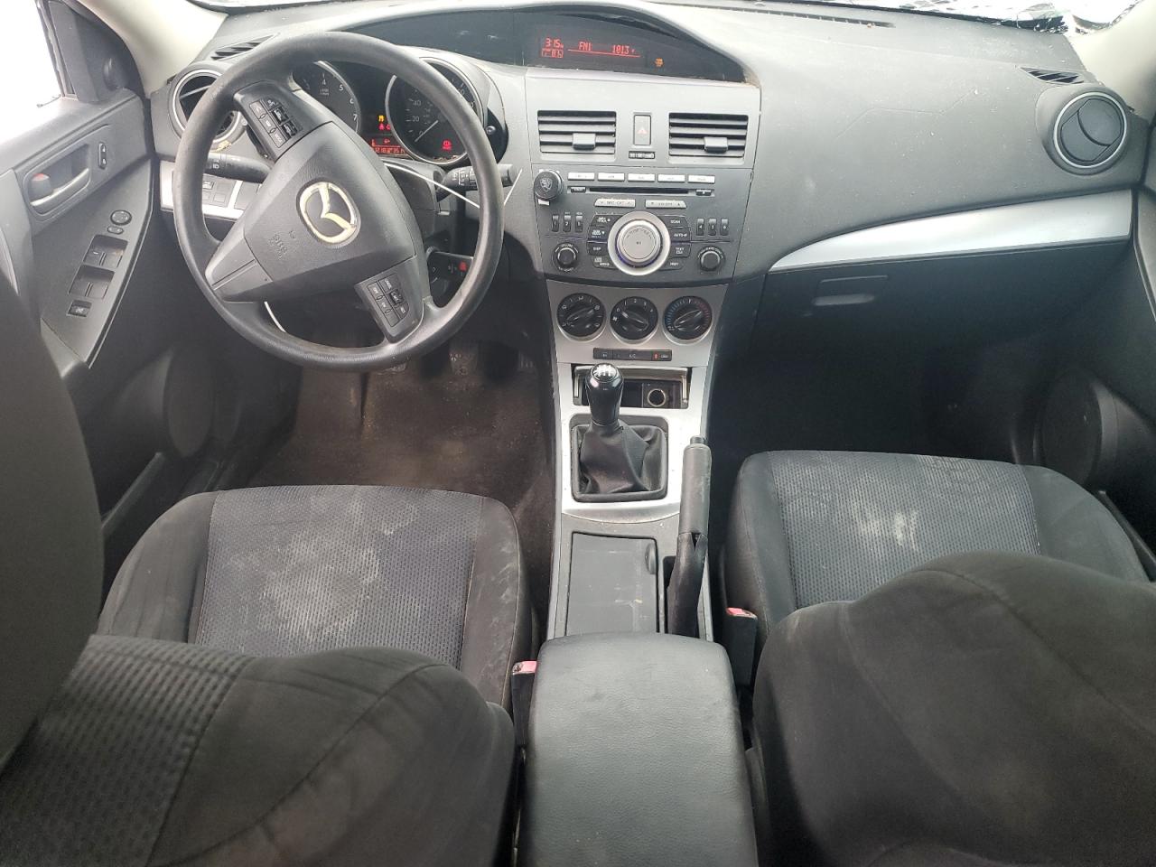 2011 Mazda 3 - Image 8