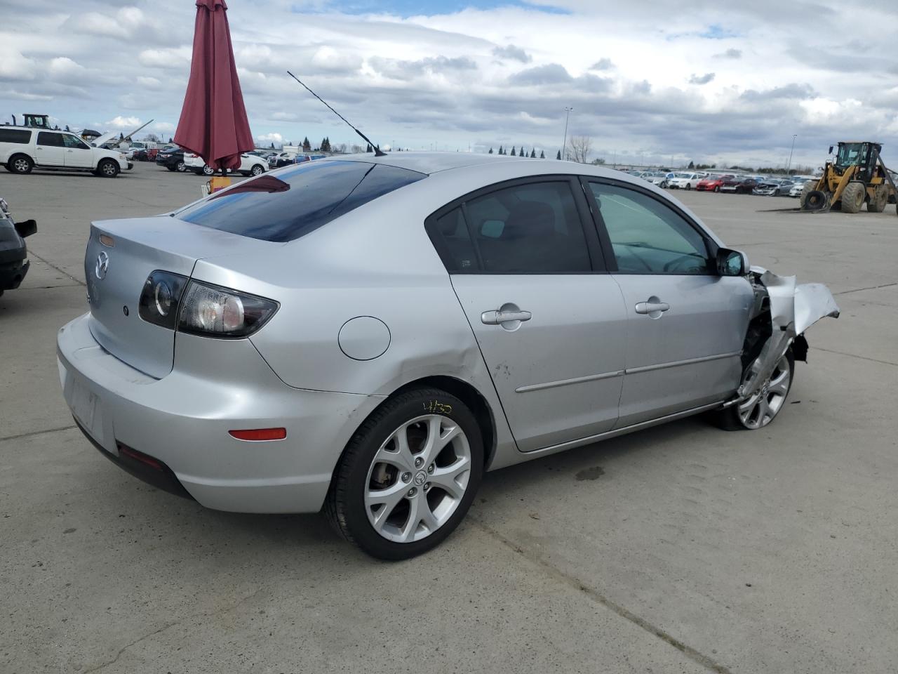 2009 Mazda 3 - Image 3